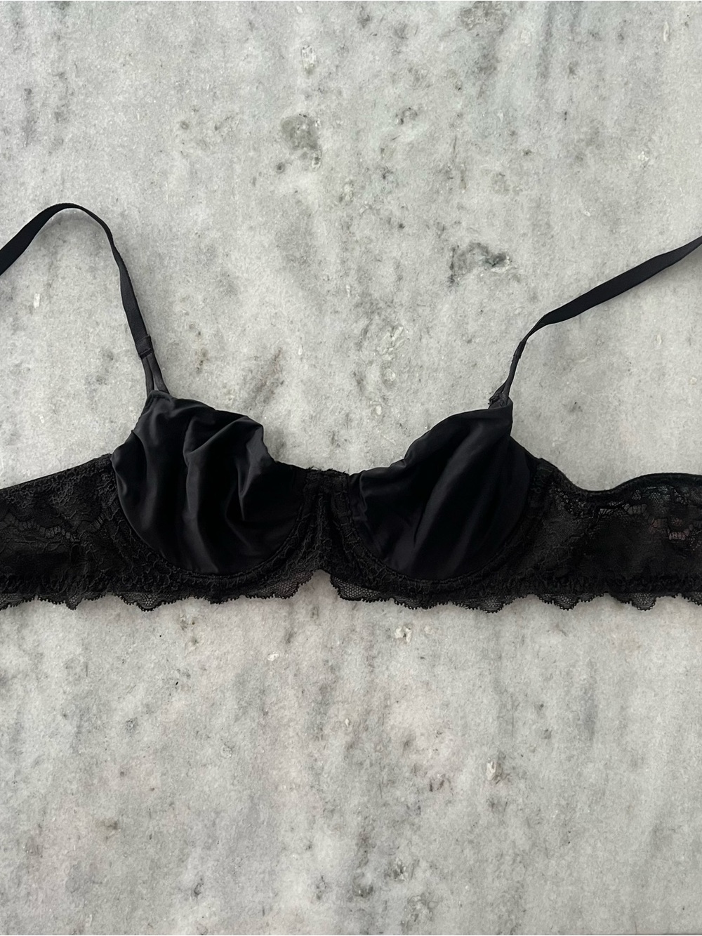 Black Lace Underwire Paddless Bra - Women Intimates